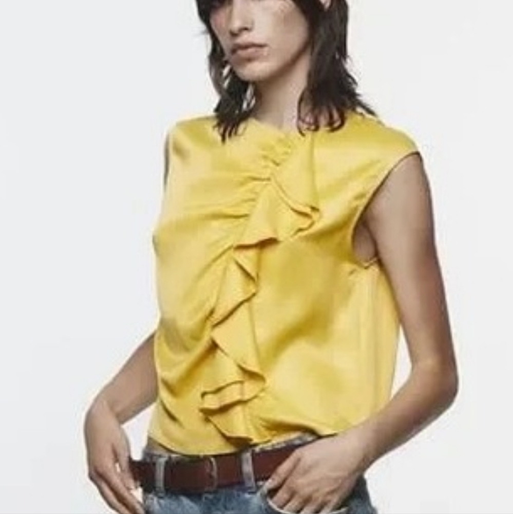 Zara Yellow Ruffle Top - Picture 2 of 4